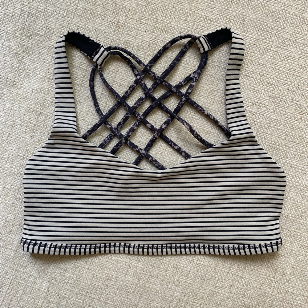 Lululemon Sports bra